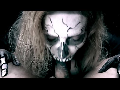 ❤️ Demon jente suger kuk med sin svarte munn og svelger cum. Hjemmelaget porno ved no.xxxomg.ru ❌
